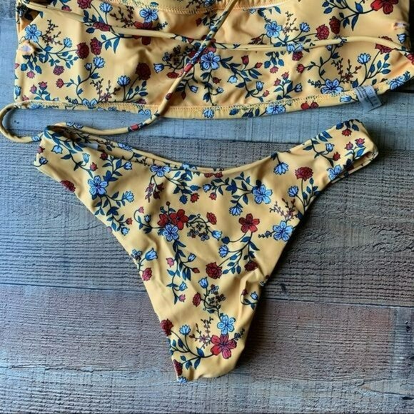 Zaful women's size small (4) yellow floral bikini set NWTs - Picture 6 of 7
